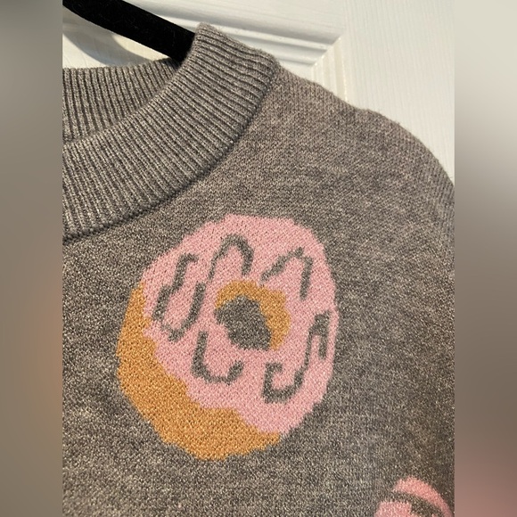 NWT If It Were Me Size S Oversized Cropped Pink Frosted Donut Pullover Sweater - Picture 7 of 13